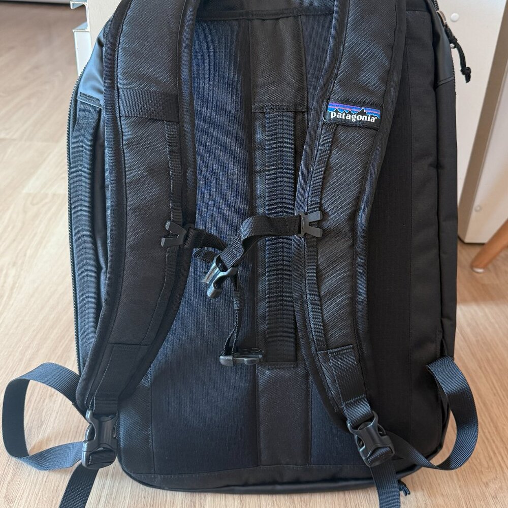 Patagonia Black Hole Micro MLC Backpack 22L NWT - Picture 8 of 8